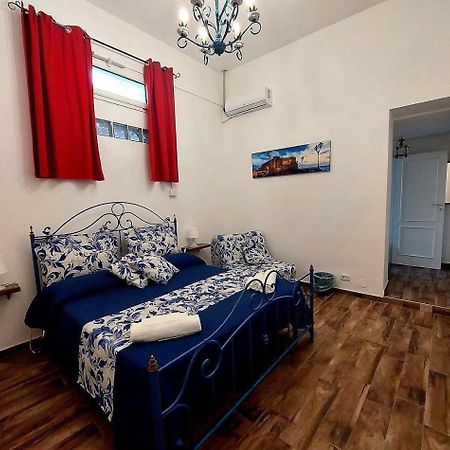 Apartamento Domus Carbonari Nápoles Exterior foto