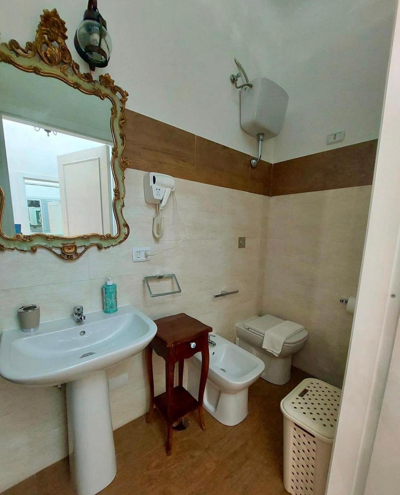 Apartamento Domus Carbonari Nápoles Exterior foto