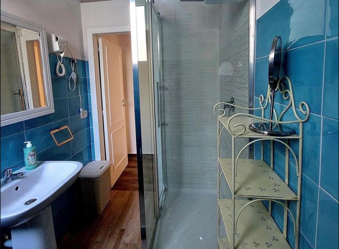 Apartamento Domus Carbonari Nápoles Exterior foto