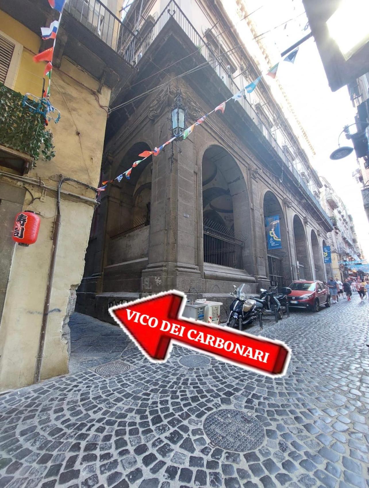 Apartamento Domus Carbonari Nápoles Exterior foto